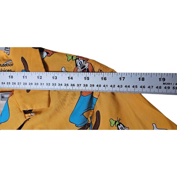 Disney X Outdoor Voices Goofy SolarCool Tourist Shirt Size XS Short Sleeve Butto - Picture 2 of 9